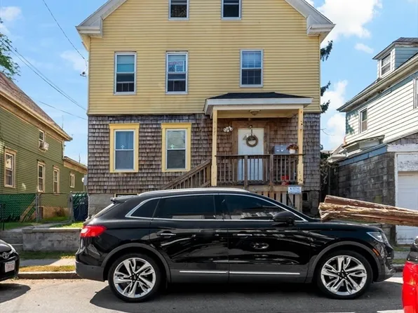473 Summer St, New Bedford, MA 02740