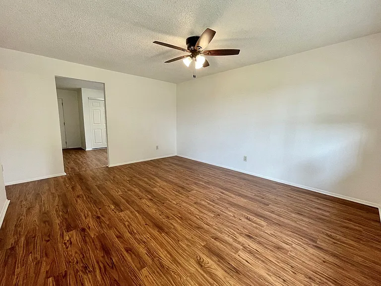 3728 County Line Rd — Photo 5