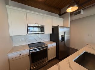 385 Worthington St #3F, Springfield, MA 01103