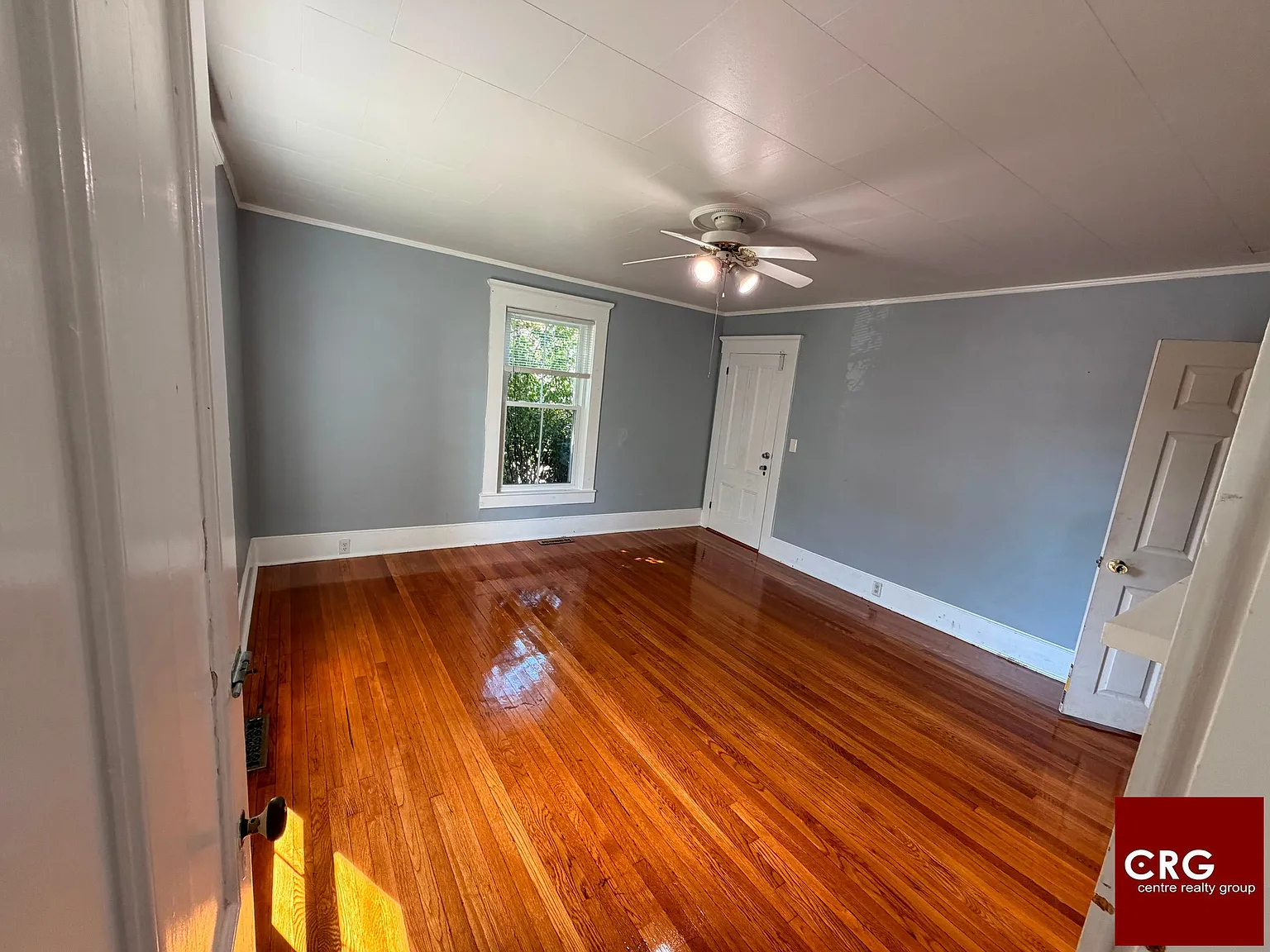 4 bed, 1.0 bath, $3,200 — Photo 4
