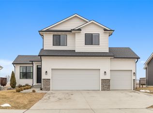 3822 NE 8th St, Ankeny, IA 50021