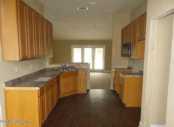 3rd image of 11396 Martin Lakes Ct