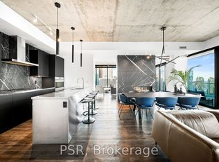 224 King St W #4302, Toronto, ON M5H 0A6