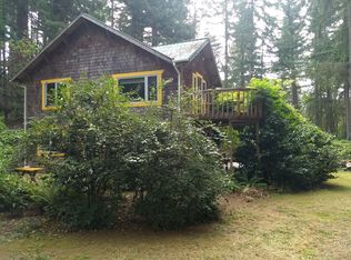 21220 Monument Rd SW, Vashon, WA 98070