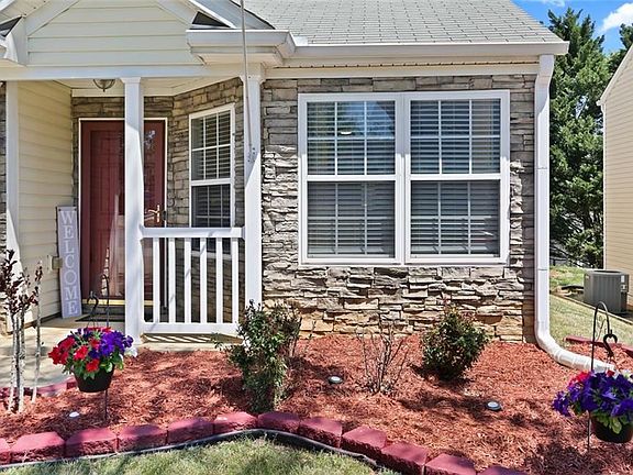 3rd image of 121 Holly Mill Village Dr