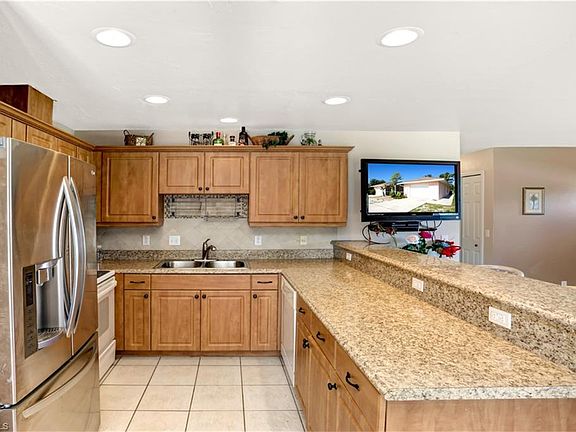 5th image of 27500/502 S View Dr