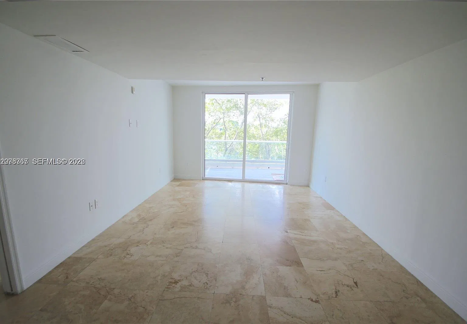 1 bed, 1387 sqft, $2,600 — Photo 2