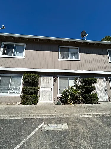 805 South St Photo 1 805 South St Photo 1