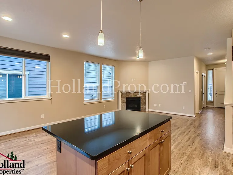 3119 NE Weeping Willow Way — Photo 10