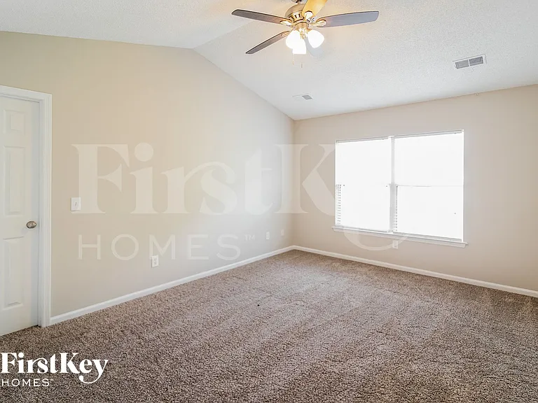 102 Kilpatrick Ct — Photo 10