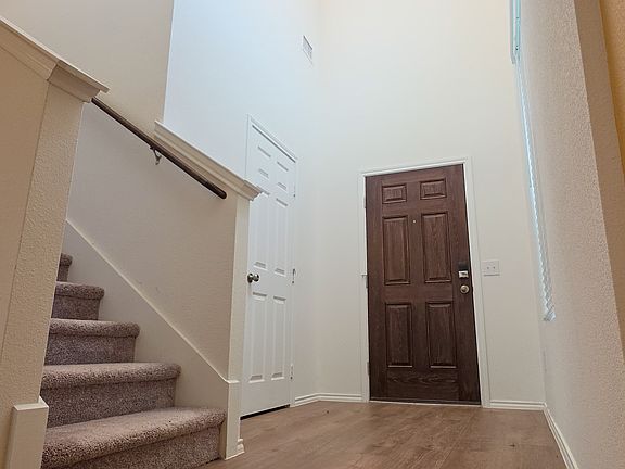 4th image of 2421 Castlebar Dr