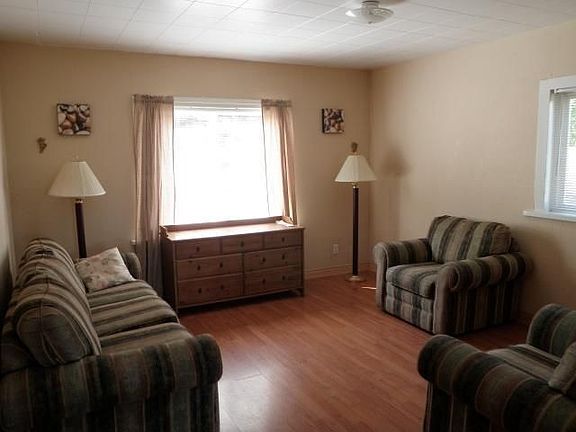 Home for Sale in Falls City, OR $125,000