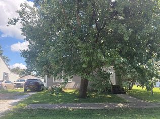 420 N 4th St, Dupo, IL 62239