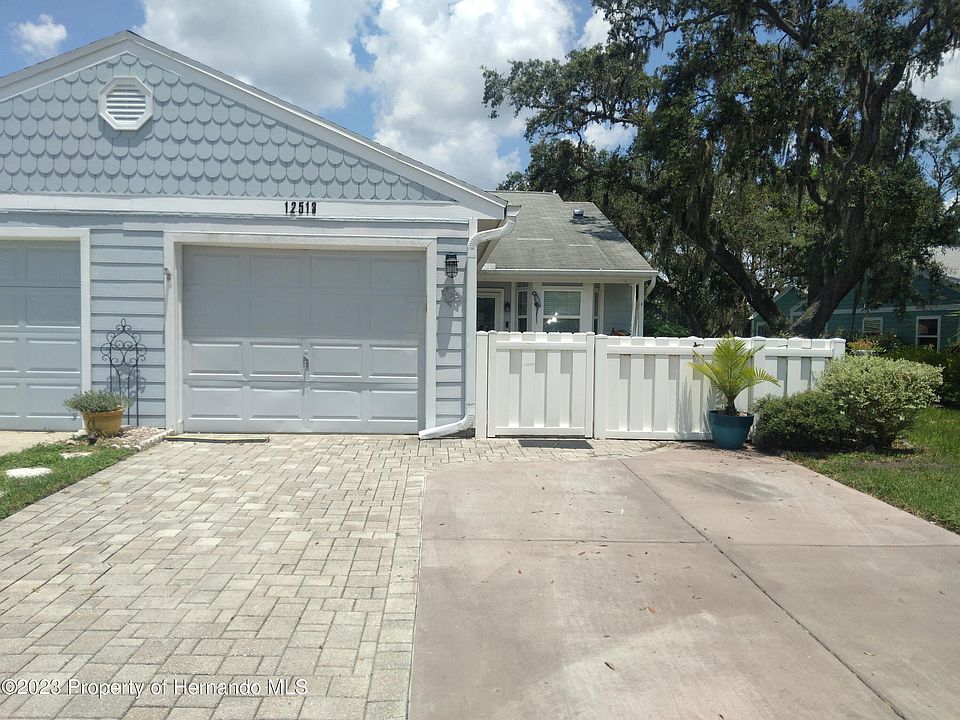 1st image of 12513 Knollbrook Ln
