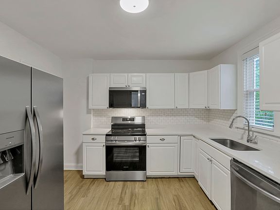 2nd image of 1349 N 6th St