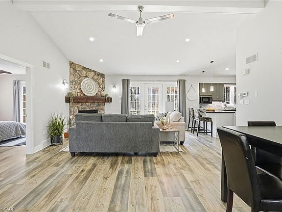 5th image of 4732 Haldimand Rd #20