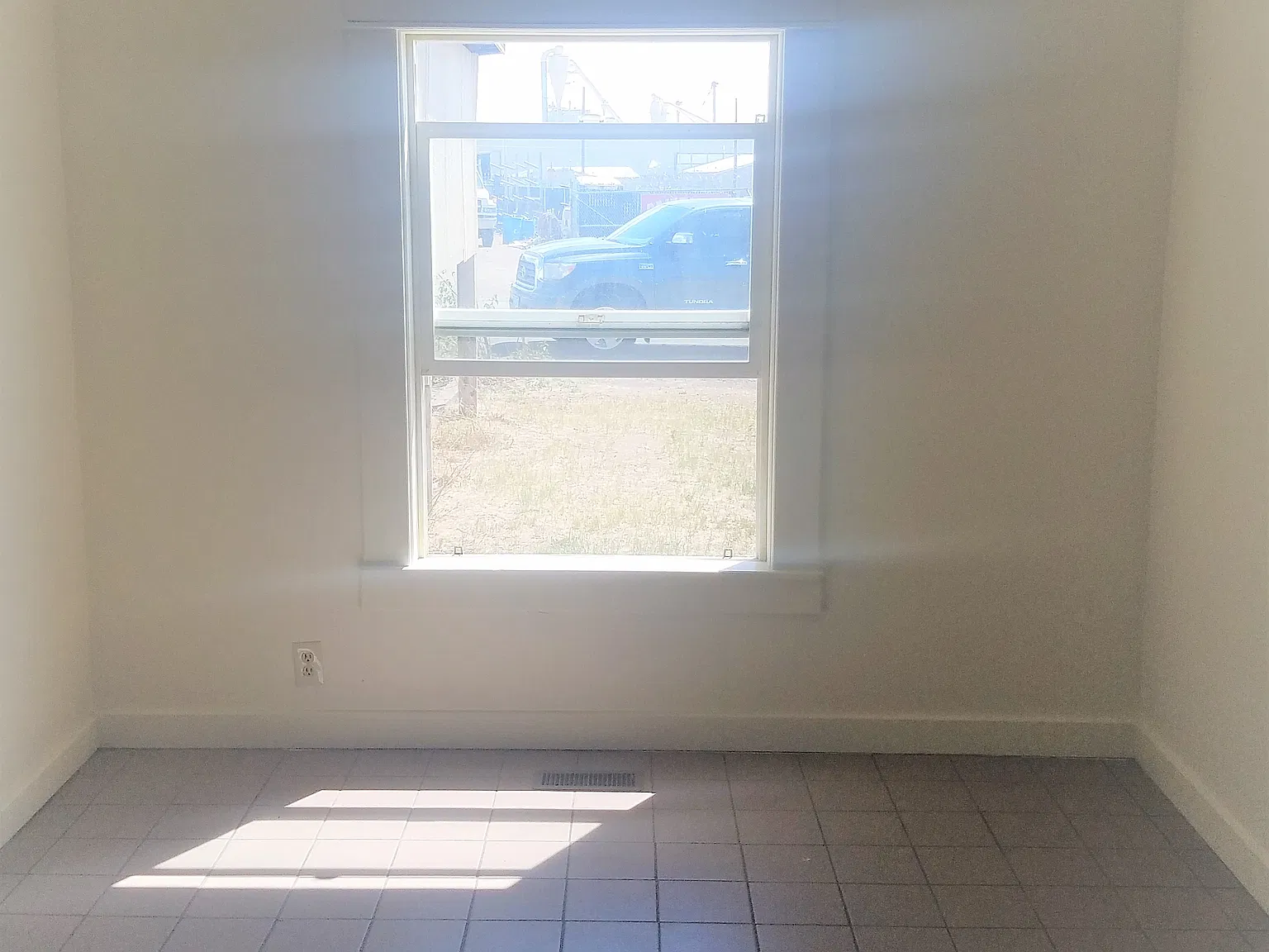 3 bed, 1232 sqft, $1,995 — Photo 4