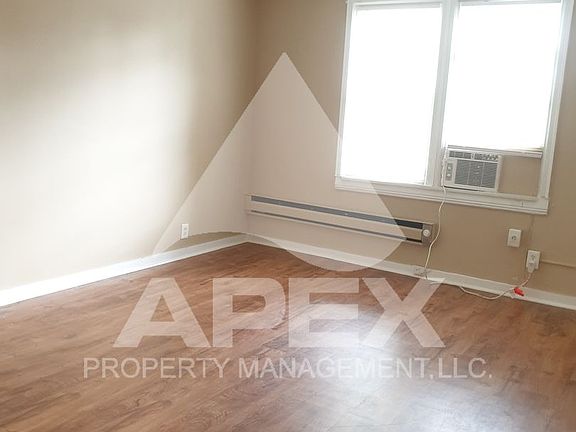 4th image of 3105 Conner Dr APT 3