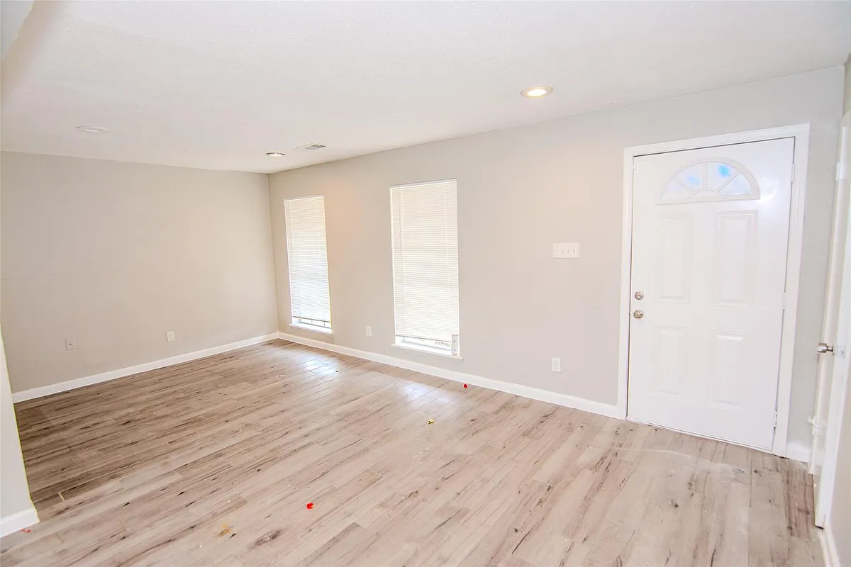 Building Photo - 11731 McLain Blvd