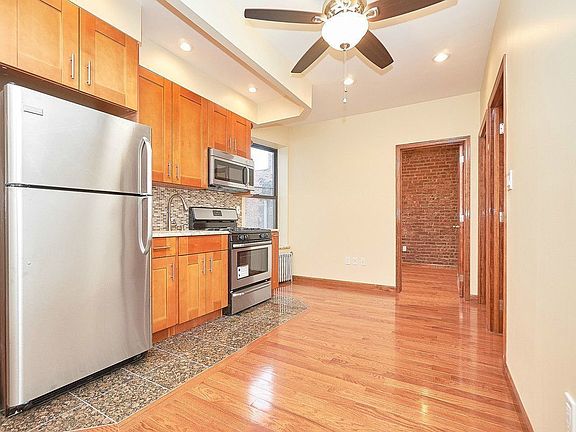 2nd image of 511 W 139th St #11