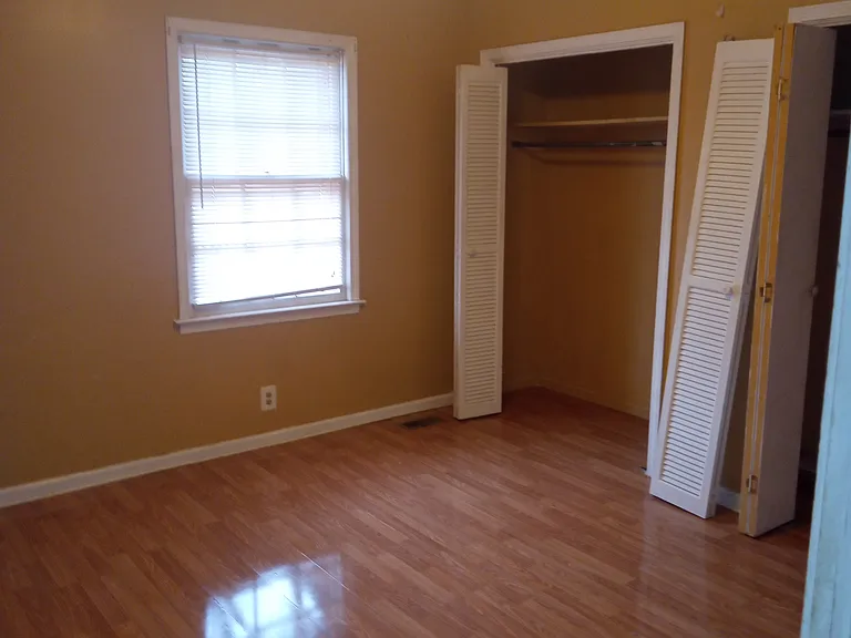 901 Raiford Ln #B — Photo 3