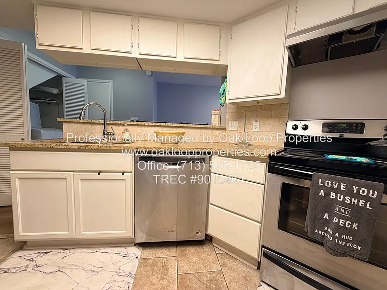 726 Country Place Dr #B — Photo 10