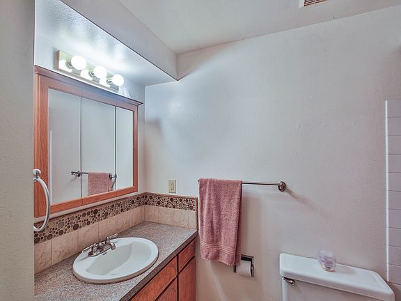 5th image of 11718 N King Arthur Ct