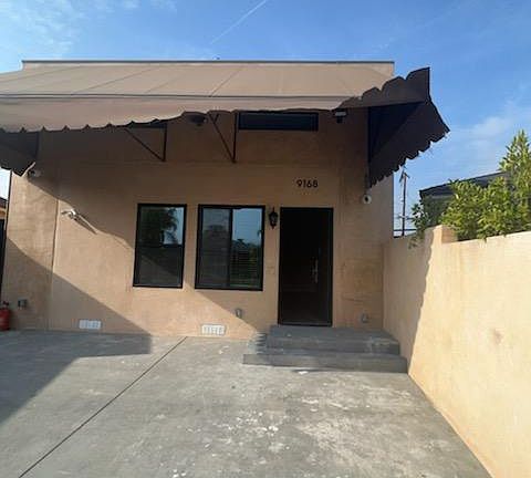 3rd image of 9168 Morehart Ave