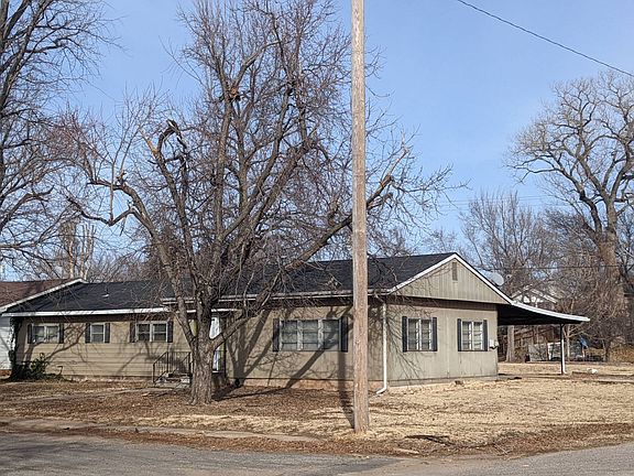 3rd image of 300 N Cherry St