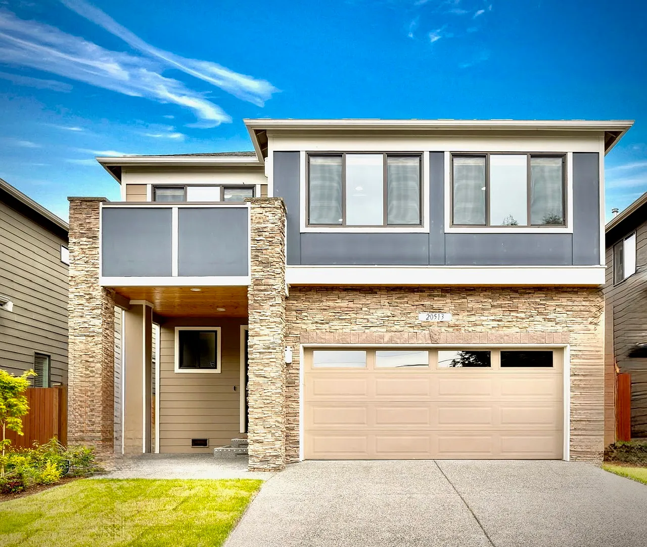 5 bed, 3.5 bath, 3166 sqft, $4,400 — Photo 2