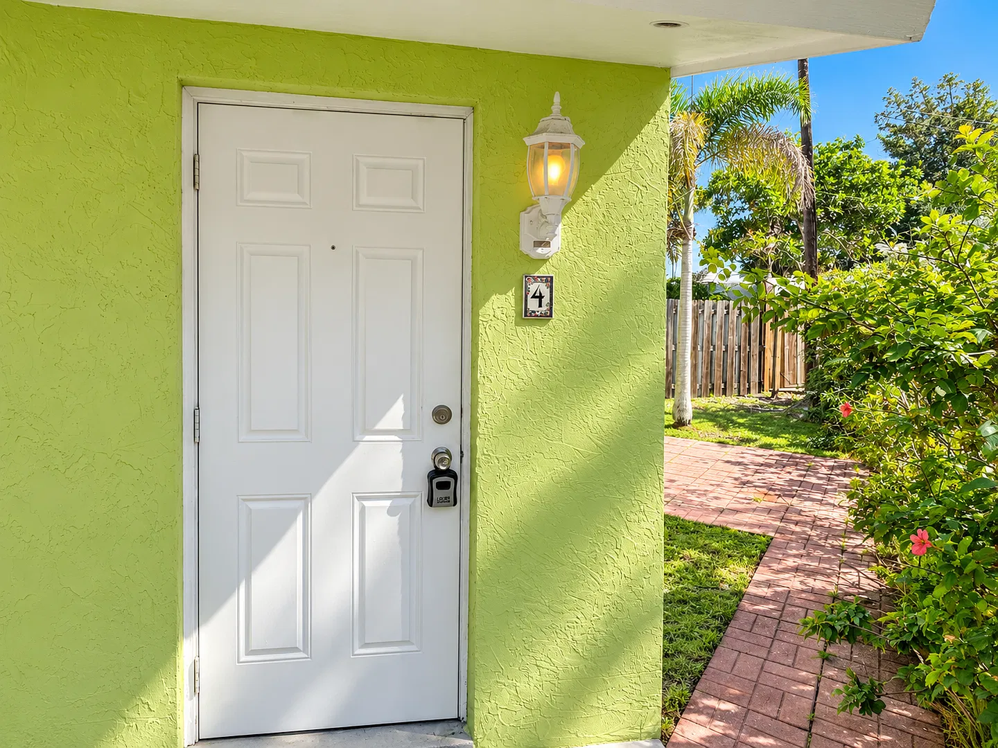 Palmetto Cottages — Photo 2