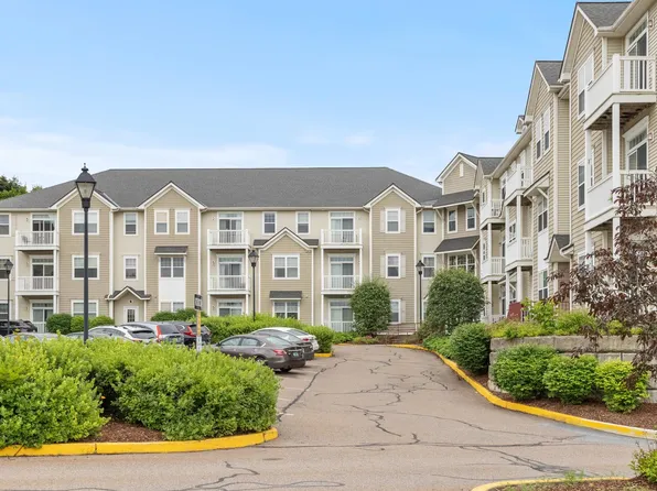 61 Pearl Street #16A, Essex Junction, VT 05452