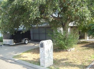 604 Lake View Dr, Mission, TX 78572