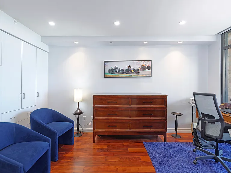 500 W Harbor Dr #1020 — Photo 24