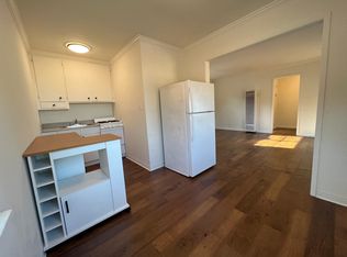 815 Bay Rd APT C, Menlo Park, CA 94025