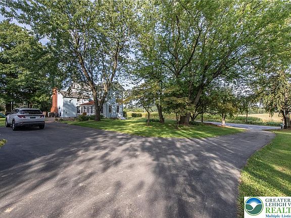 4th image of 300 S Delaware Dr