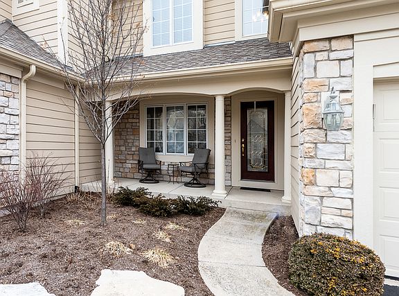 2nd image of 2342 Woodglen Dr #2342