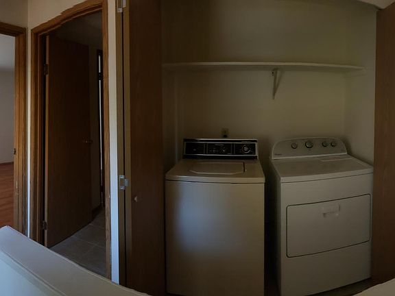 2nd image of 10433 NE 116th St