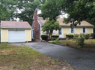 17 Webquish Ln, Mashpee, MA 02649