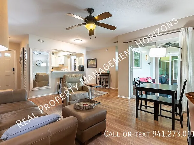 2121 Wood St #230G — Photo 1
