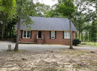 8910 Casa Lake Dr, Charlotte, NC 28215