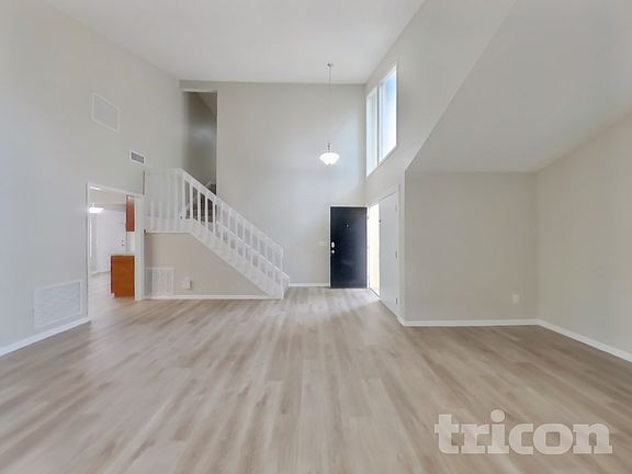 2nd image of 4171 Dunraven Ln