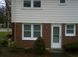 56 Valleybrook Dr, East Providence, RI 02914
