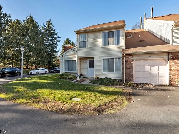 2nd image of 82 Cherrywood Dr