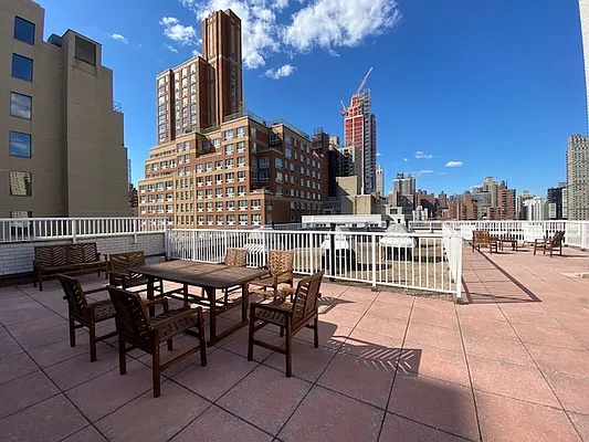 Sold by Compass | media 8