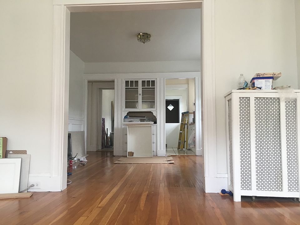 1st image of 28 Duncklee St #1