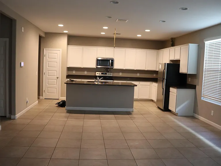 4451 W Beautiful Ln — Photo 3