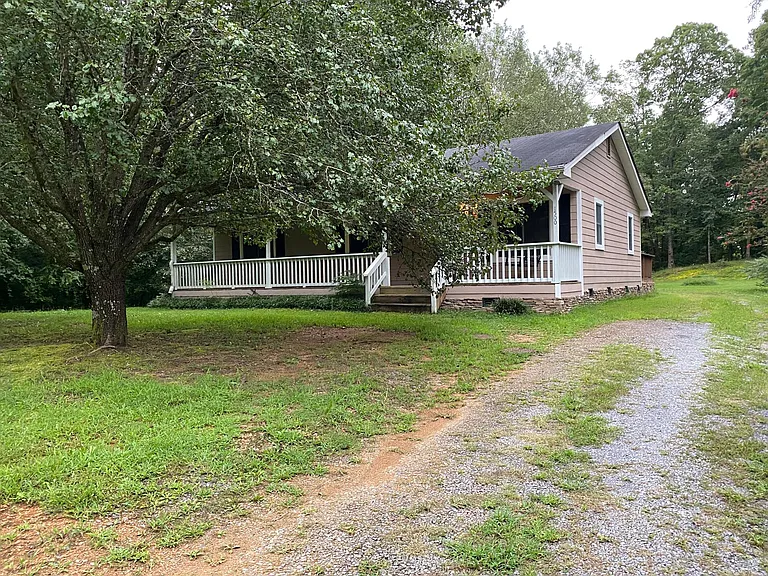 1500 Miller Rd SE — Photo 4