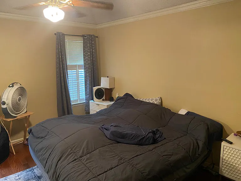 2247 Angel Crest Cir — Photo 8