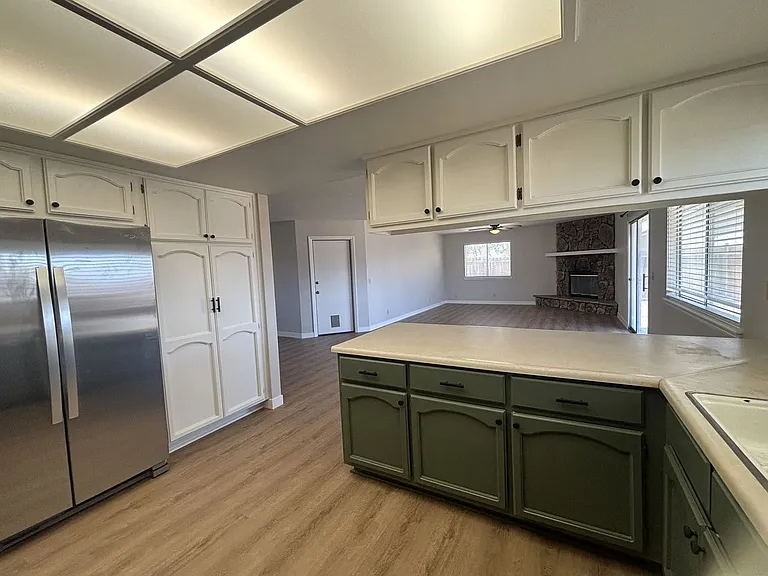 20312 Dean Ct — Photo 12
